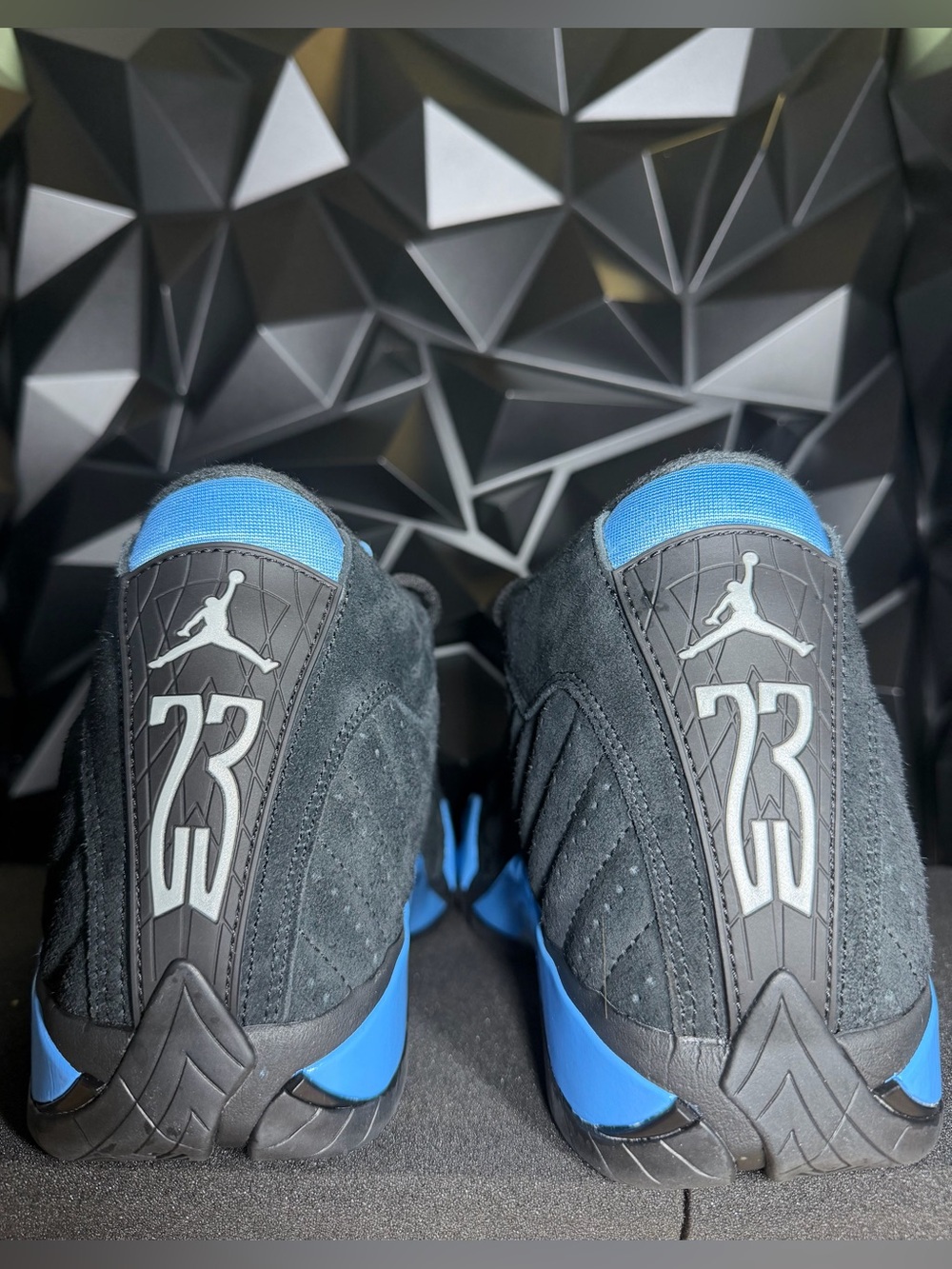 Jordan Retro 14 - Picture 2 of 7